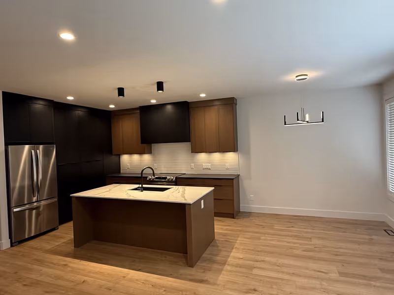 Kelowna kitchen renovation with custom cabinets and quartz countertop